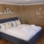 Haus Mit Seeblick, Sauna & Grill-lounge Hébergement de vacances Hohen Viecheln