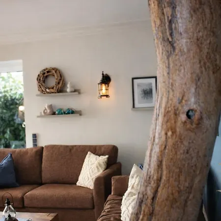 Haus Mit Seeblick, Sauna & Grill-lounge Holiday home