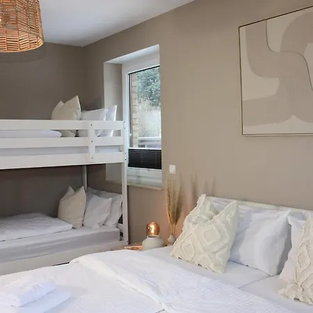 Haus Mit Seeblick, Sauna & Grill-lounge Hohen Viecheln