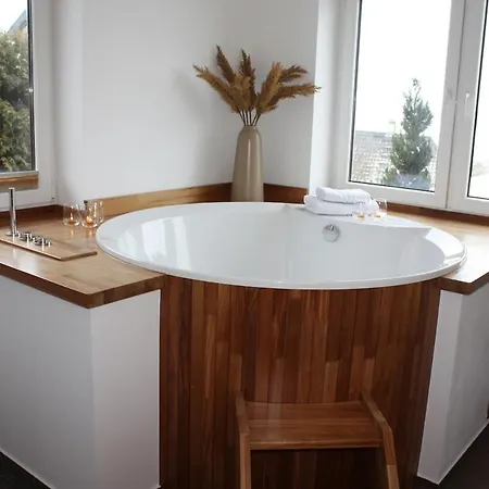 Holiday home Haus Mit Seeblick, Sauna & Grill-lounge *