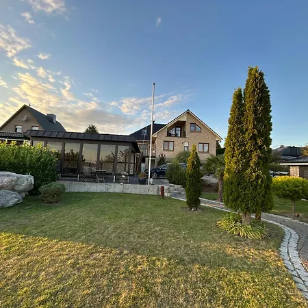 Haus Mit Seeblick, Sauna & Grill-lounge Дом отдыха Hohen Viecheln